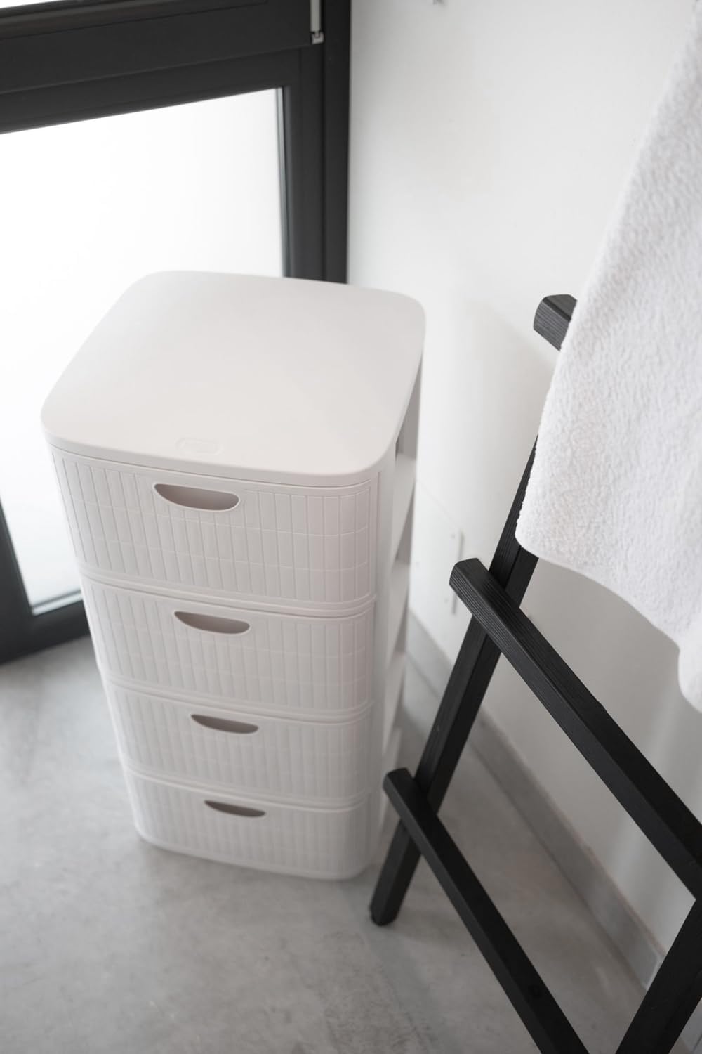 Kreher® XL Rollbarer Schubladenschrank Rollcontainer Nischenschrank aus Kunststoff in Rillen-Optik m