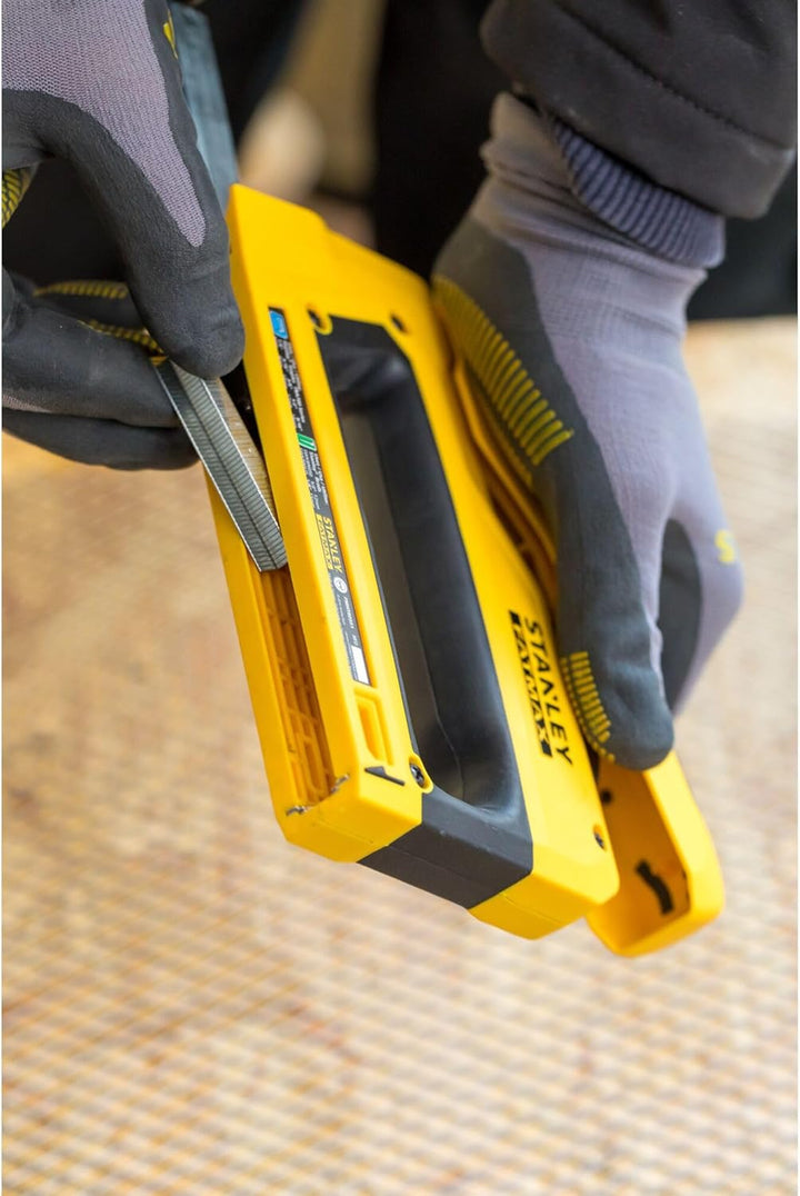 Stanley FatMax Reverse Squeeze Tacker (mit Sichtfenster am Klammerfach, Unterlademagazin, flexible D