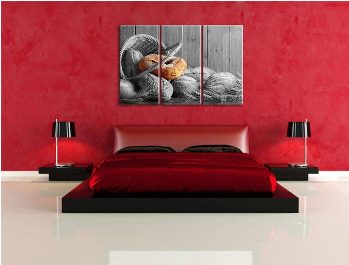 frisch gebackene Brötchen in geflochtenem Korb schwarz/weiss 3-Teiler Leinwandbild 120x80 Bild auf L