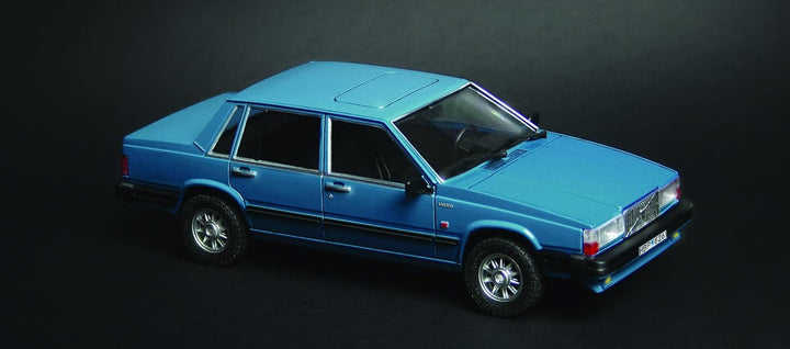 Italeri 3623S - 1:24 Volvo 760 GLE Bausatz, Standmodellbau, Basteln, Hobby, Kleben, Plastikbausatz,