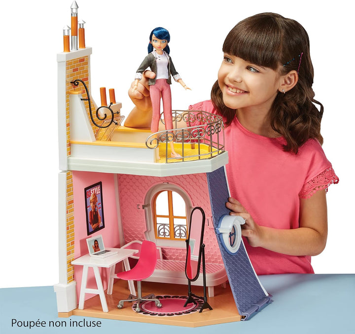 Bandai - Miraculous Ladybug - Marinettes Zimmer - Spielwelt kompatibel mit 26 cm Puppen - P50660, Ma