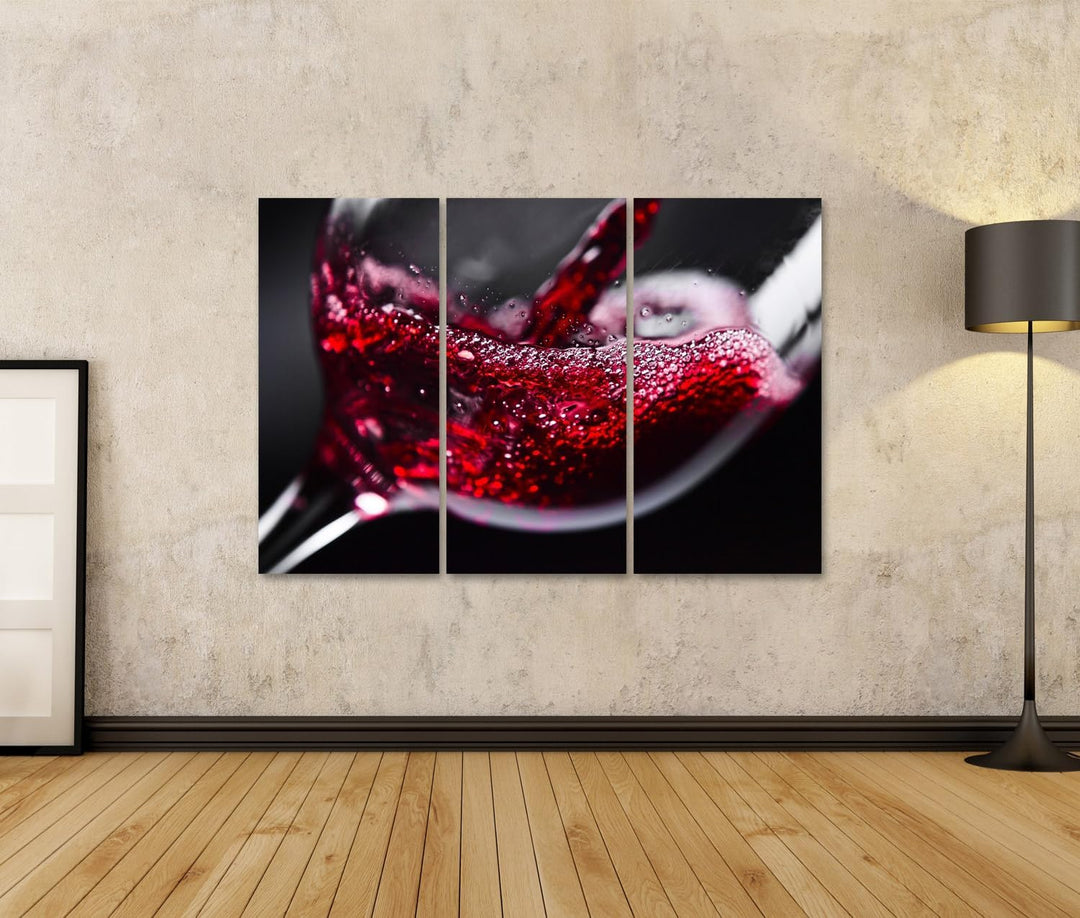 islandburner Bild auf Leinwand Rotwein Im Weinglas Auf Schwarzem Hintergrund Bilder Wandbilder Poste