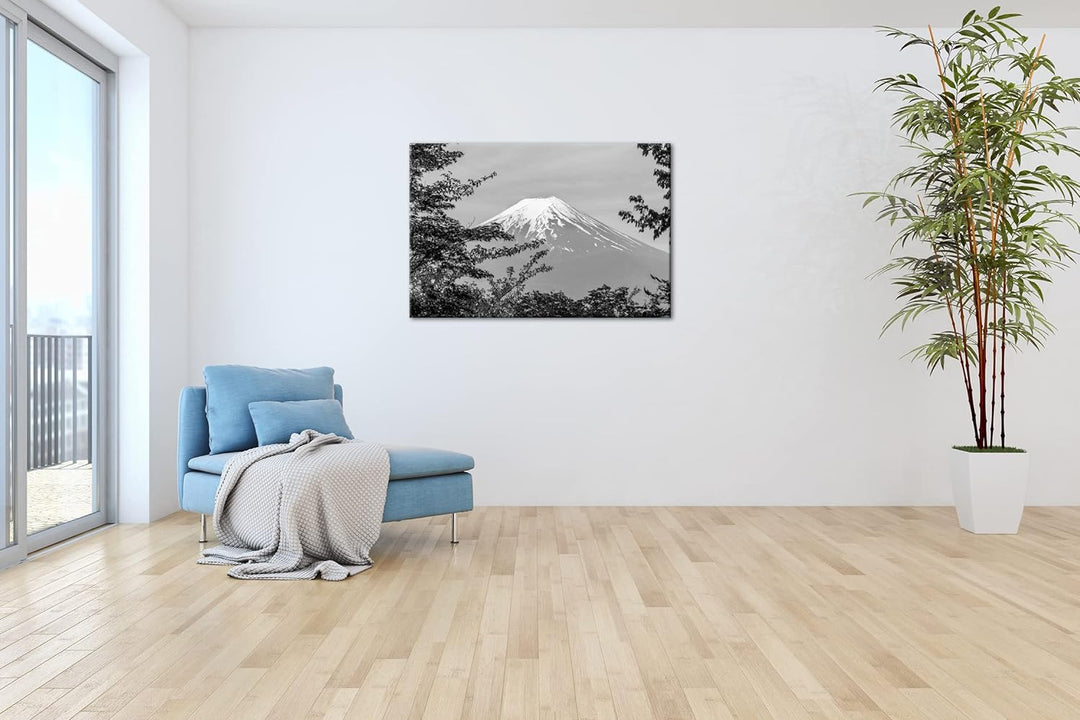 Fuji - der grösste Berg Japans Effekt: Schwarz&Weiss,Format: 80x60 als Leinwandbild, Motiv fertig ge