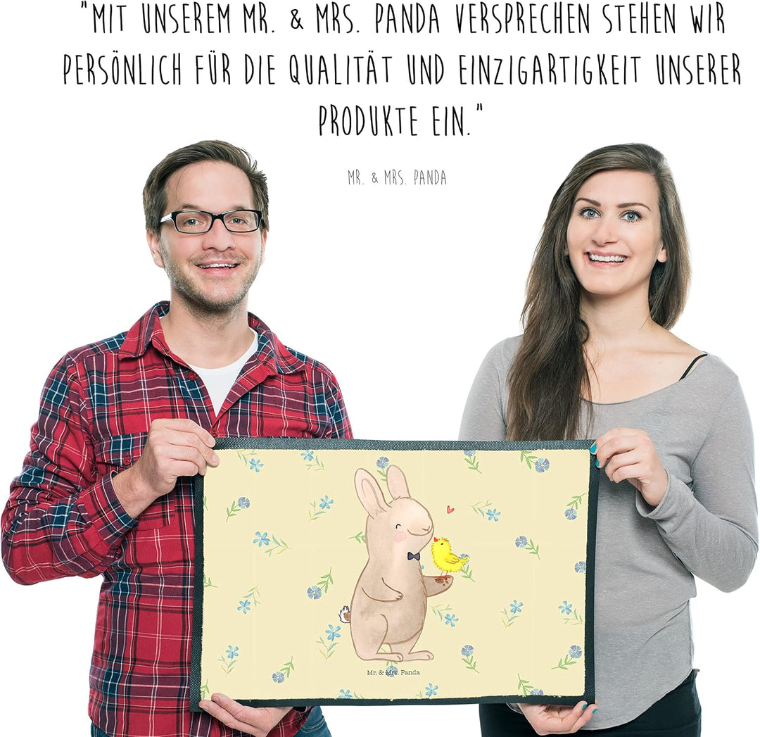 Mr. &amp; Mrs. Panda 50 x 75 cm Fussmatte Hase mit Küken - Ostergeschenke, Osterdeko, Geschenk, Schmutzf