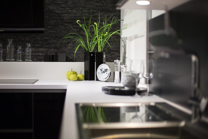 Hermle Uhrenmanufaktur Tischuhr, Messing, Silber, 19cm x 18cm x 6,5cm