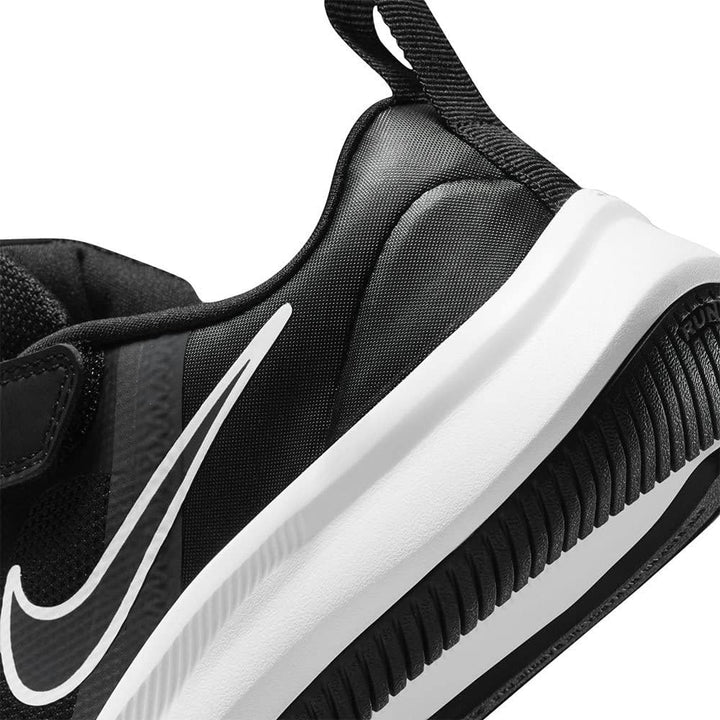 Nike Unisex Kinder Star Runner 3 Gymnastikschuh 31.5 EU Black Dark Smoke Grey Dark Smoke Grey, 31.5