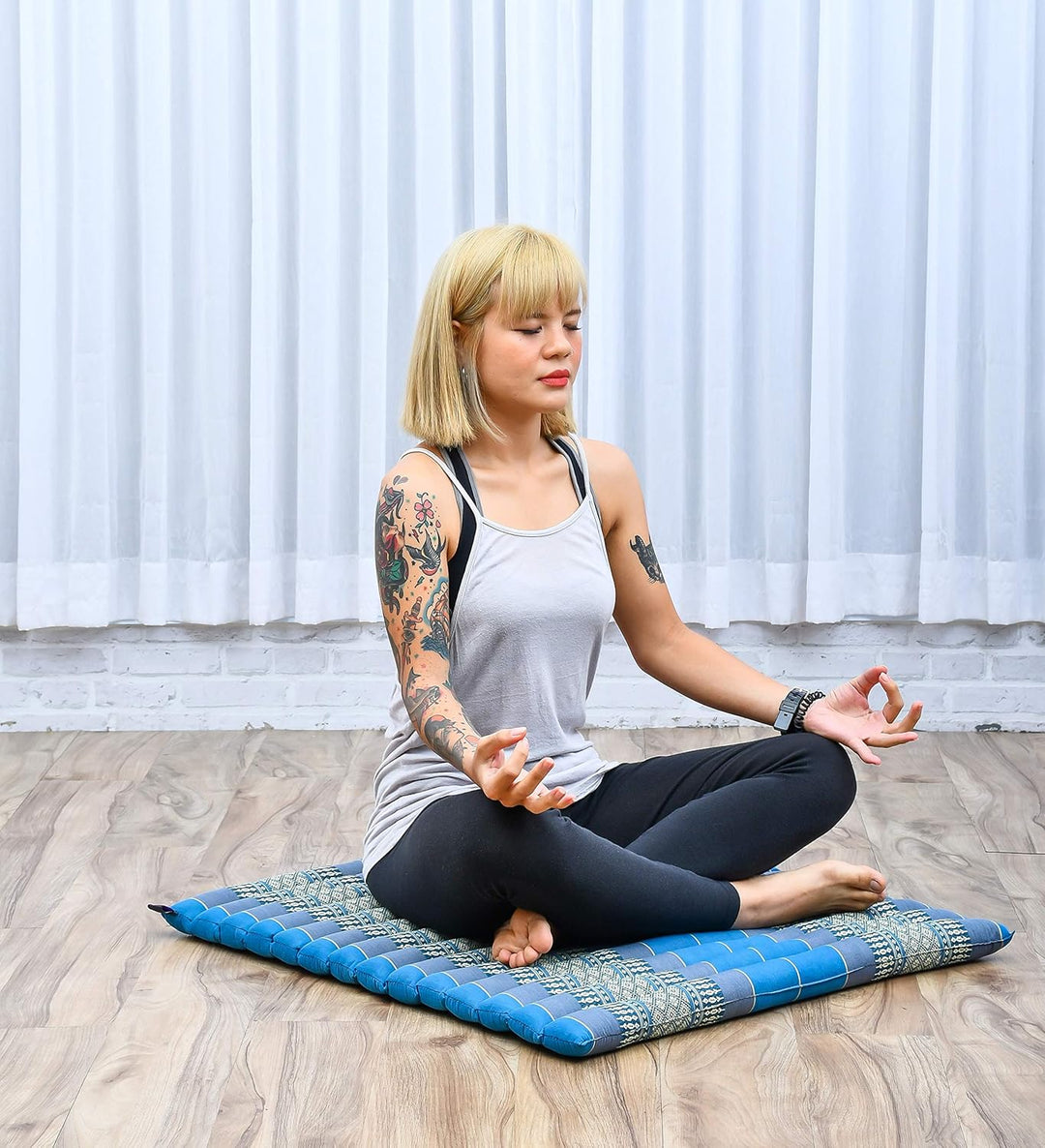 Leewadee Zabuton Rollbare Meditations-Matte Tragbare Sitzmatte Ökologisches Naturprodukt, Kapok, 69