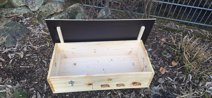 Premium Schildkrötenhaus (SH9) aus 20mm Vollholz - Wetterfest mit Boden und Tür inc. verstellbare Be