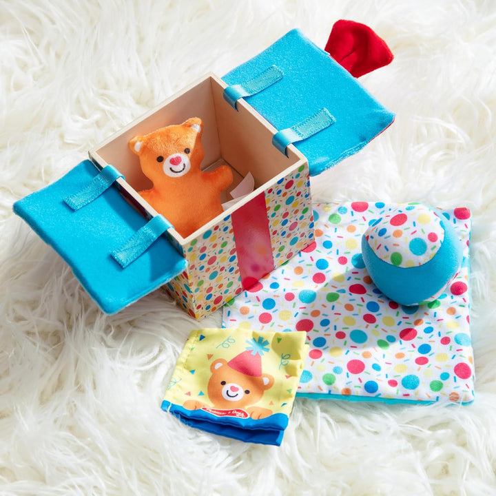 Melissa & Doug Überraschungs-Geschenkbox aus Holz Babyspielzeug | Frühes Lernen Spielzeug | Sensoris