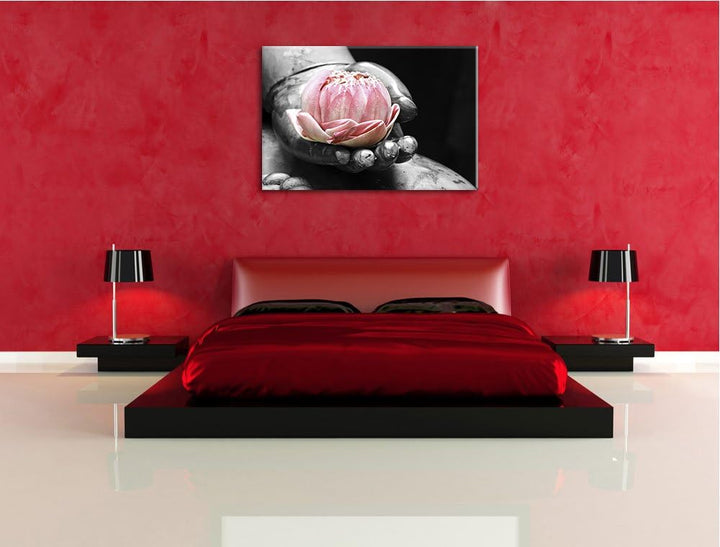 liegender Lotus in einer Hand eines Buddhas schwarz/weiss Format: 100x70 auf Leinwand, XXL riesige B