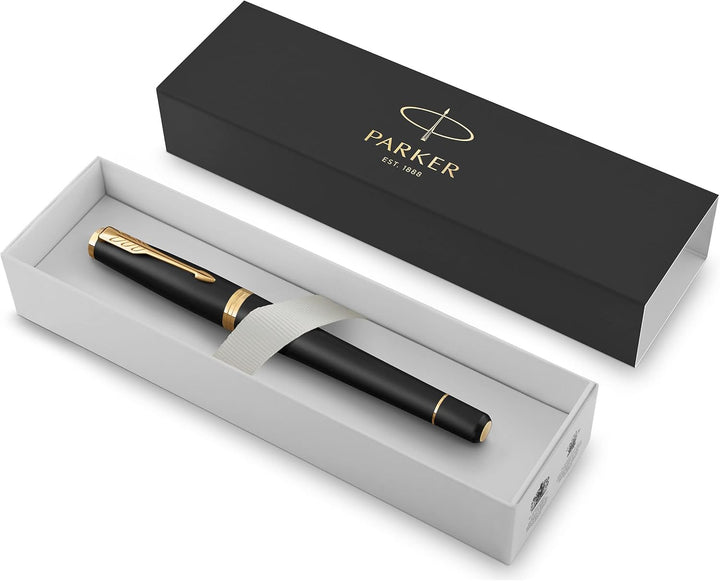 Parker Urban Füller | Muted Black mit Goldzierteilen | Füllfederhalter mit feiner Feder und blauer T
