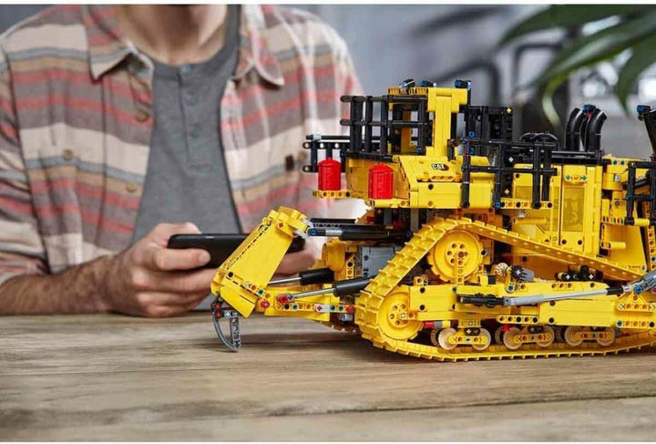 LEGO 42131 Technic Appgesteuerter Cat D11 Bulldozer, Set für Erwachsene, ferngesteuerte Autos, Gesch