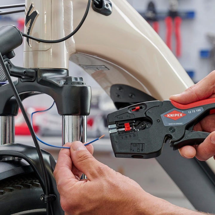 KNIPEX NexStrip Automatische Abisolierzange 0,03 – 10mm², mit Crimpfunktion Aderendhülsen bis 4mm²,