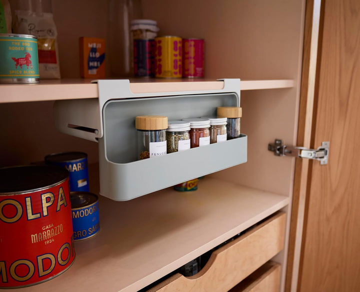 Joseph Joseph CupboardStore Unterregal Gewürzregal, Platzsparender Küchenorganizer, recyceltem Plast