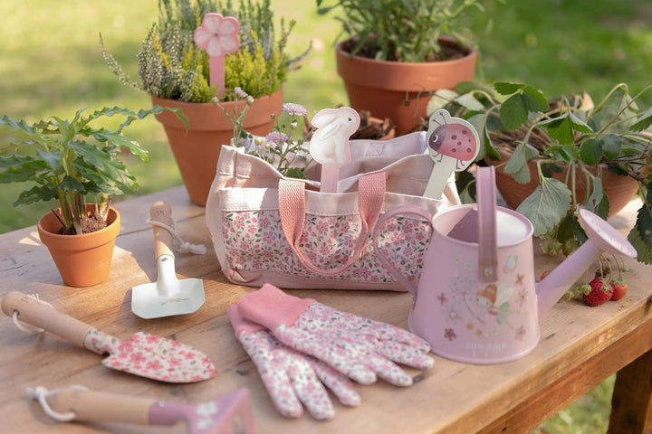 Little Dutch Gartengeräte Set - Gartenspielzeug für Kinder - inklusive Tasche, Handschuhe, Giesskann