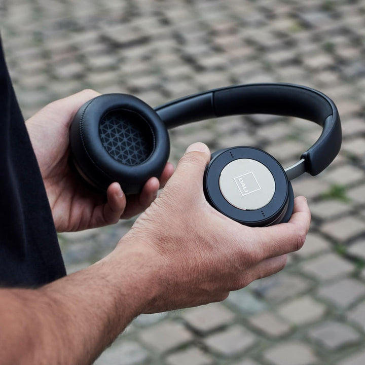 Dali - Kopfhörer IO-4 - Kabellosen/Bluetooth -Akkulaufzeit: 60 Stunden - Mikrofon eingebaut - schall