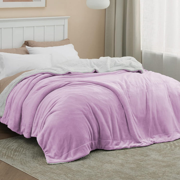 BEDSURE Decke Sofa Kuscheldecke Lila Warm Sherpa Sofaüberwurf Decke gross, Dicke Sofadecke Couchdeck