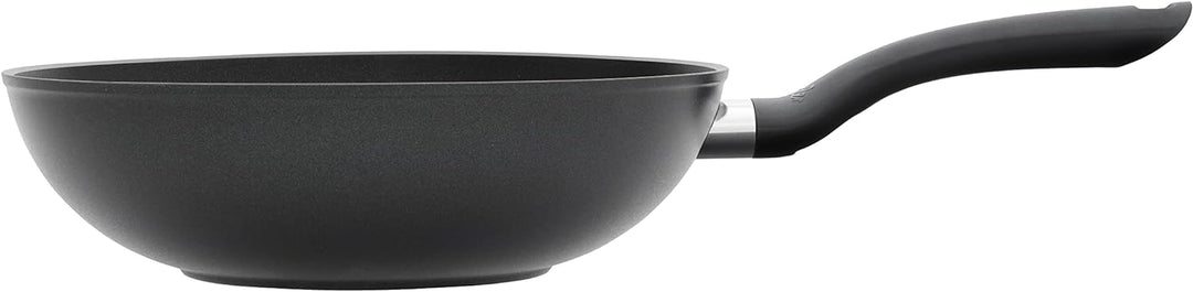 Fissler Cenit / Aluminium-Wok, Asia-Pfanne (Ø 28 cm) beschichtet, antihaftend, hoher Rand - Induktio