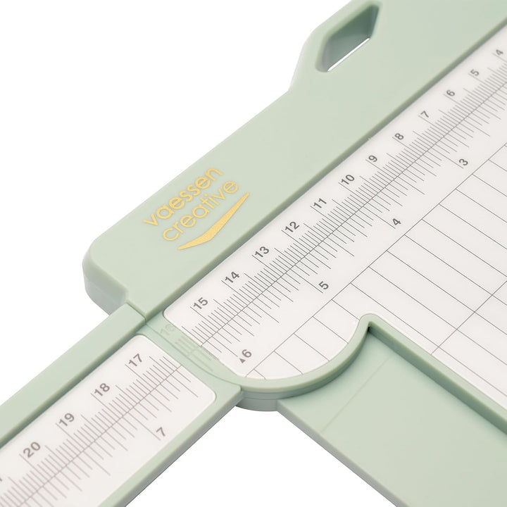 Vaessen Creative Papierschneider mit Falzbrett - Mintgrün - 15,2 x 30,5 cm - 2-in-1 Schneidemaschine
