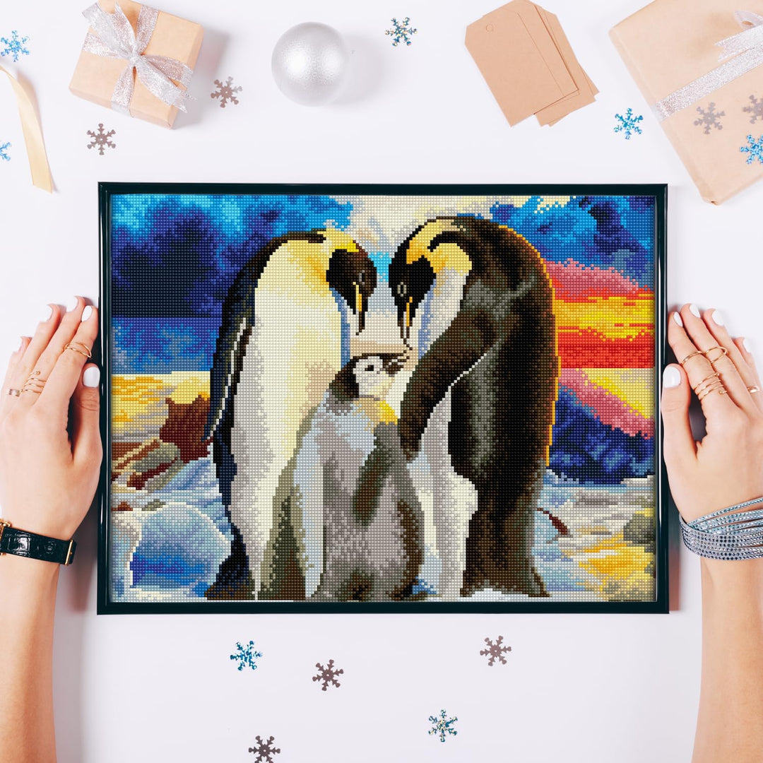 DIAMOND DOTZ 2592650 Original 5D Diamond Painting Set, Pinguin Familie, DIY Diamant-Malerei-Kit mit