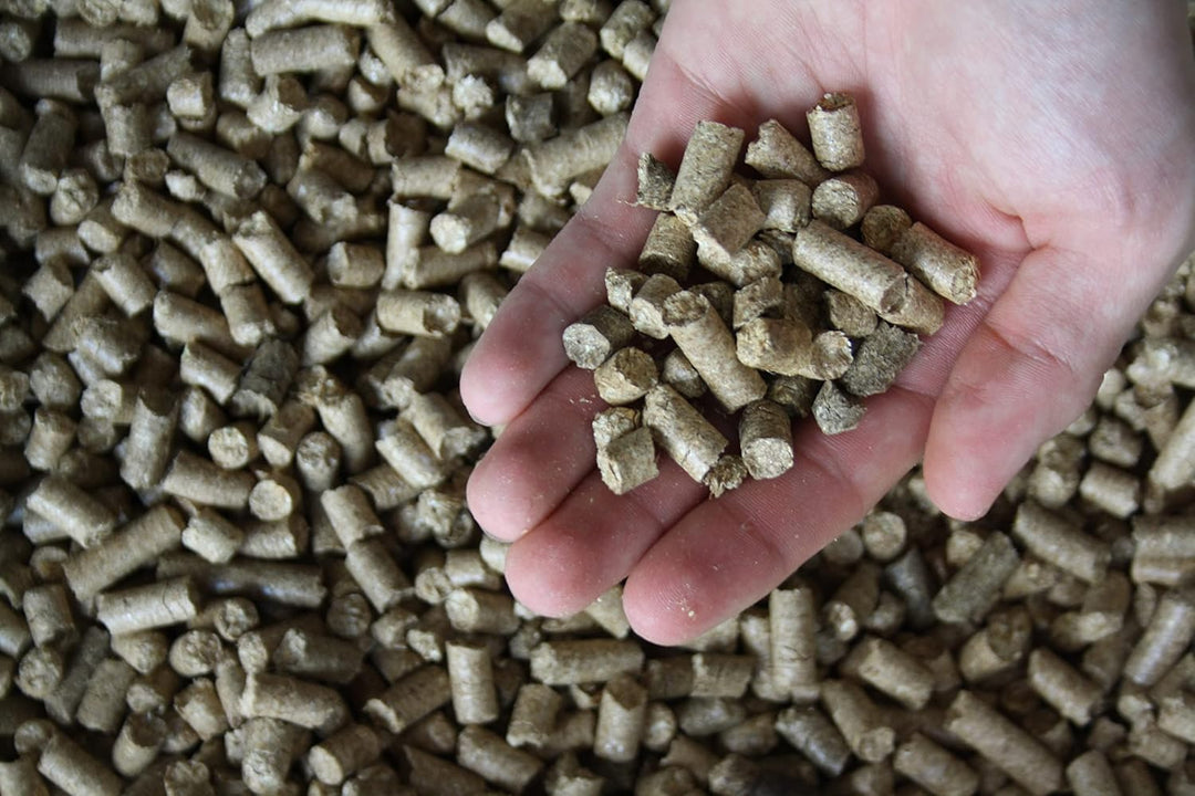 Products STROXXEL pellets | Einstreu Pferde & Kleintiere | aus 100% Getreidestroh | sehr saugstark |