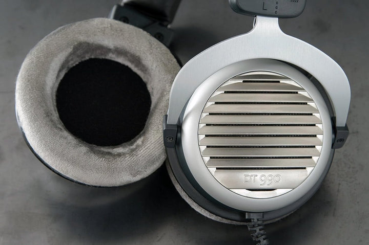 beyerdynamic DT 990 Edition 32 Ohm Over-Ear-Stereo Kopfhörer. High-End für Tablet und Smartphone Sil