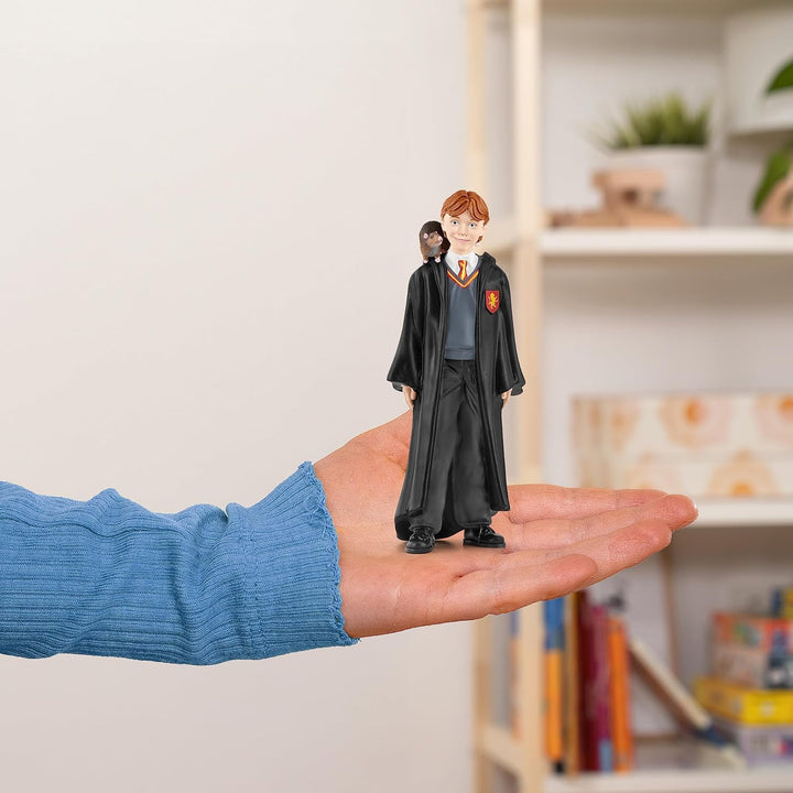 SCHLEICH 42635 Hermine Granger & Krummbein, ab 6 Jahren, Wizarding World - Spielfigur, 3 x 3 x 10 cm