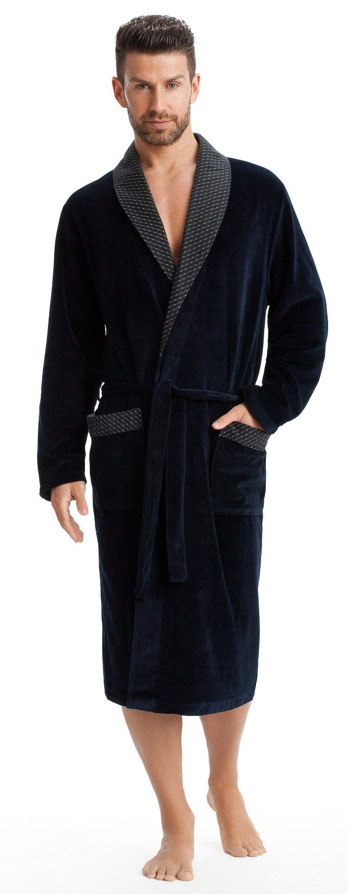 LEVERIE eleganter und kuschelweicher Bademantel (Made in EU) Saunamantel für Herren mit edlem Revers