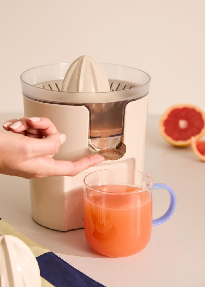 CREATE/JUICER STUDIO/Elektrische Zitruspresse in Cremeweiss/Spritzfrei, 230ml Behälter, Fruchtfleisc
