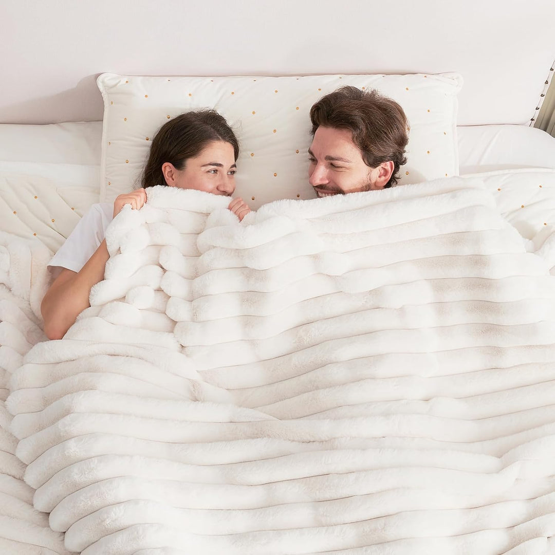 Lanqinglv Kuscheldecke Flauschig Decke Weiss,Dicke Kuscheldecke Plüsch Flanell Decke,Weiche Warme Wi