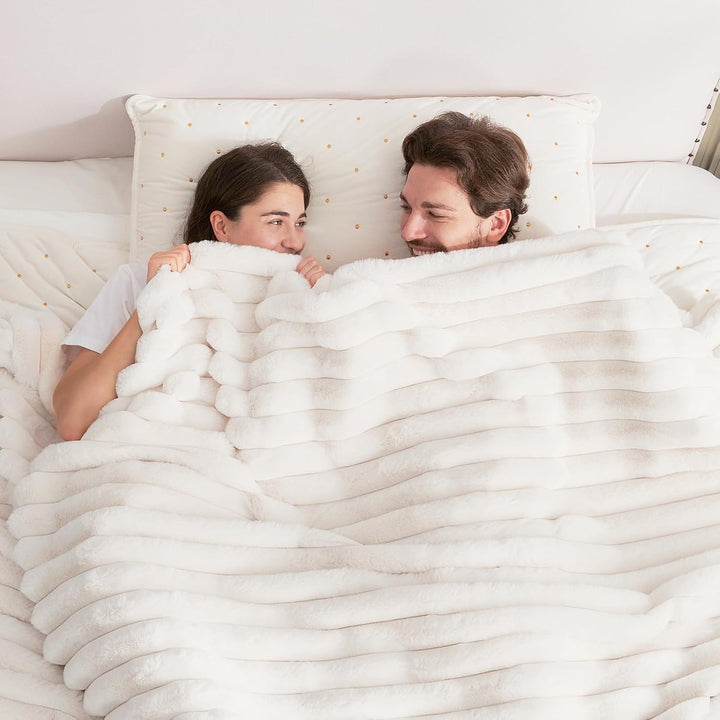 Lanqinglv Kuscheldecke Flauschig Decke Weiss,Dicke Kuscheldecke Plüsch Flanell Decke,Weiche Warme Wi