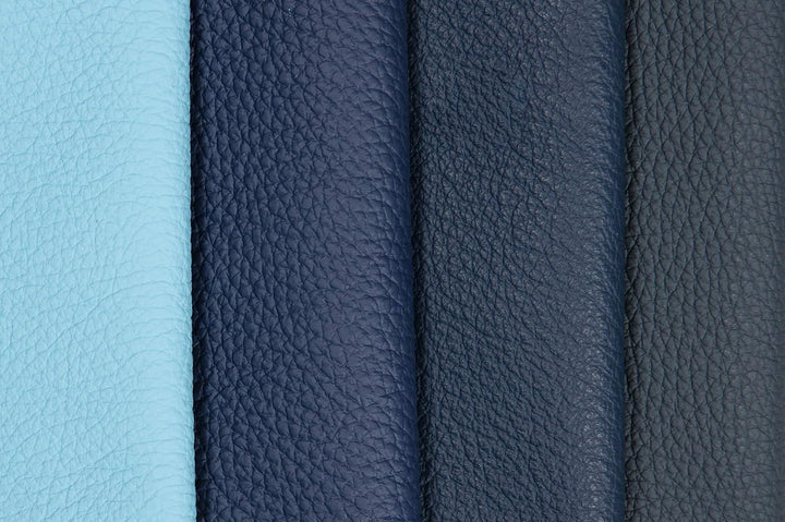 Lederstücke - Variierende Lederbündel in verschiedenen blauen Farbtönen, Leder Zuschnitt, Extra Gros