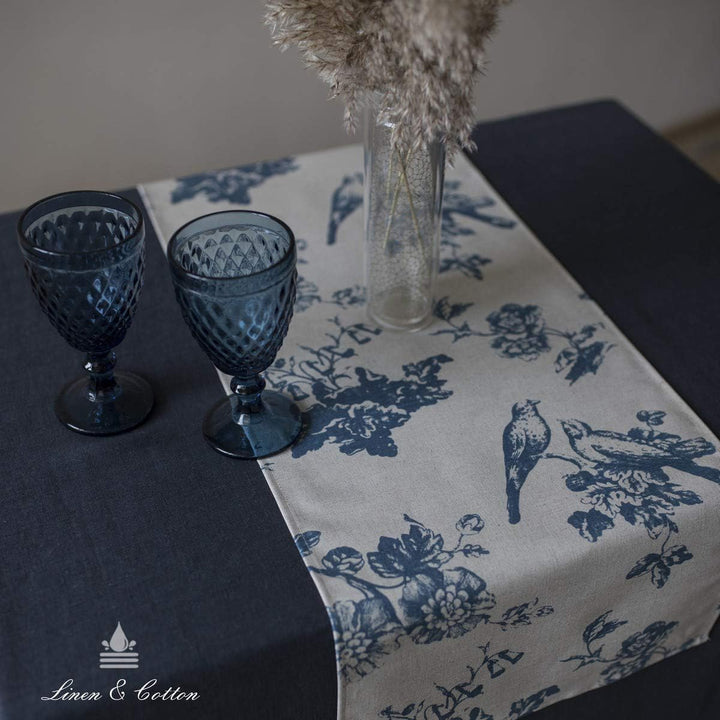 Linen &amp; Cotton Tischläufer Fiore mit Blumen Motiv - 59% Leinen, 41% Baumwolle, Beige Blau (34 x 220
