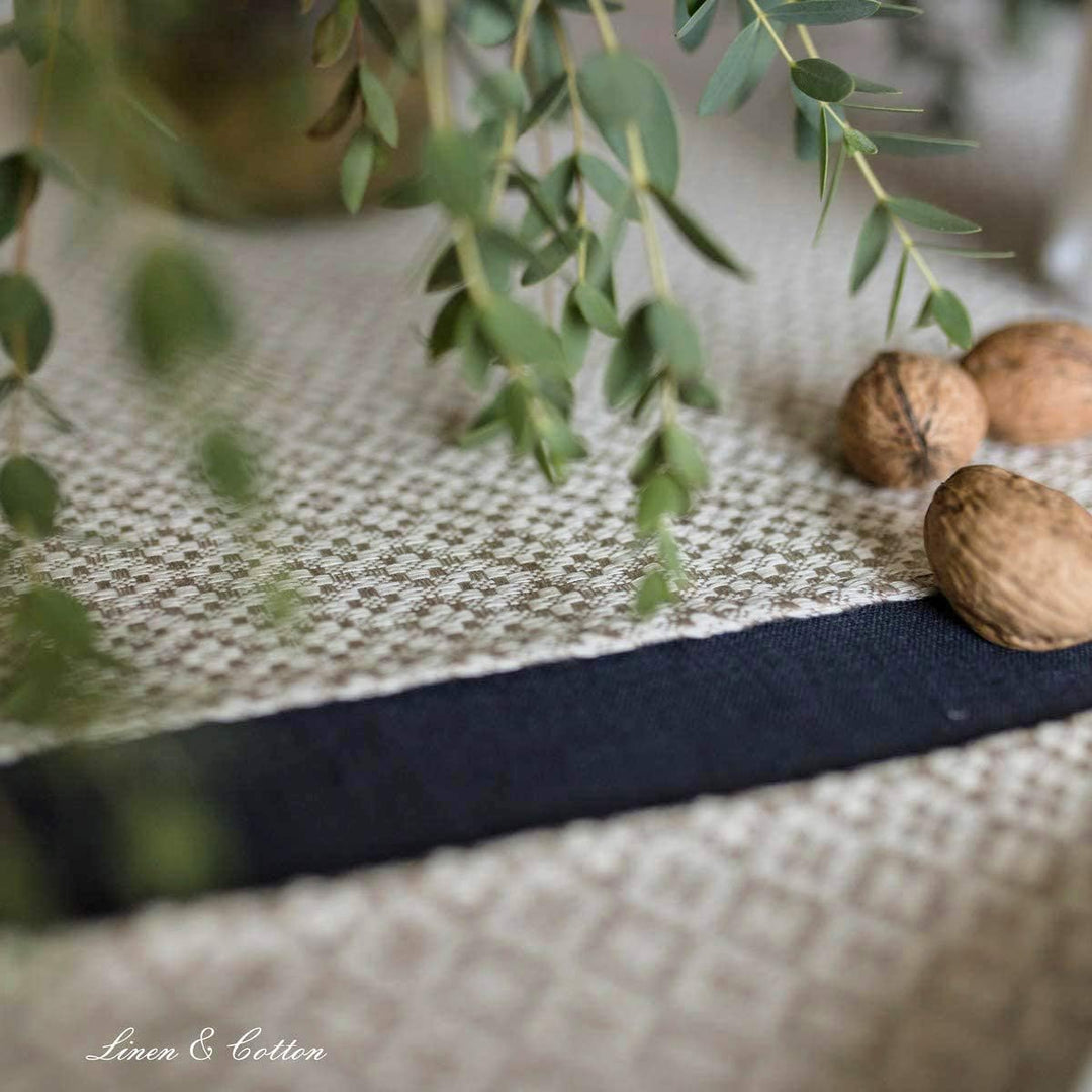 Linen &amp; Cotton Hübscher Dekorativer Tischläufer Stoff Tischband Tischwäsche Decorus - 44% Leinen, 56