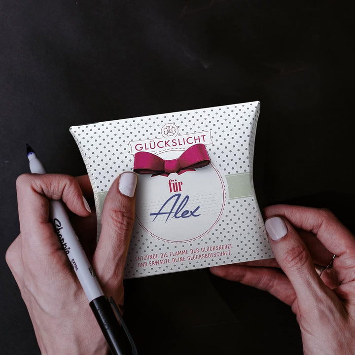 Glückslicht/Dots/Glückslicht für … / personalisierbar/Elegante weisse Geschenkbox mit zartgrünen Pun