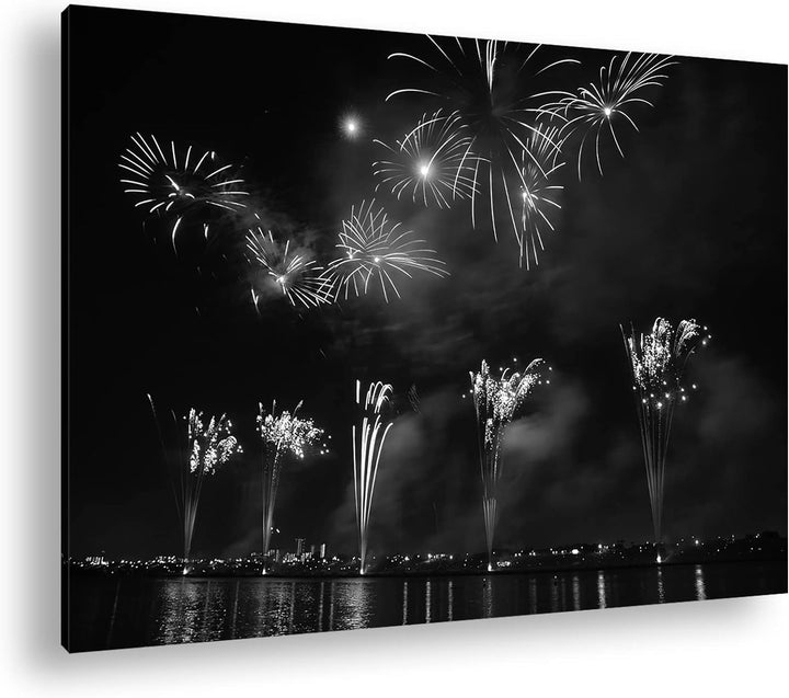 aufsteigendes Feuerwerk in der Nacht Effekt: Schwarz&Weiss,Format: 80x60 als Leinwandbild, Motiv fer