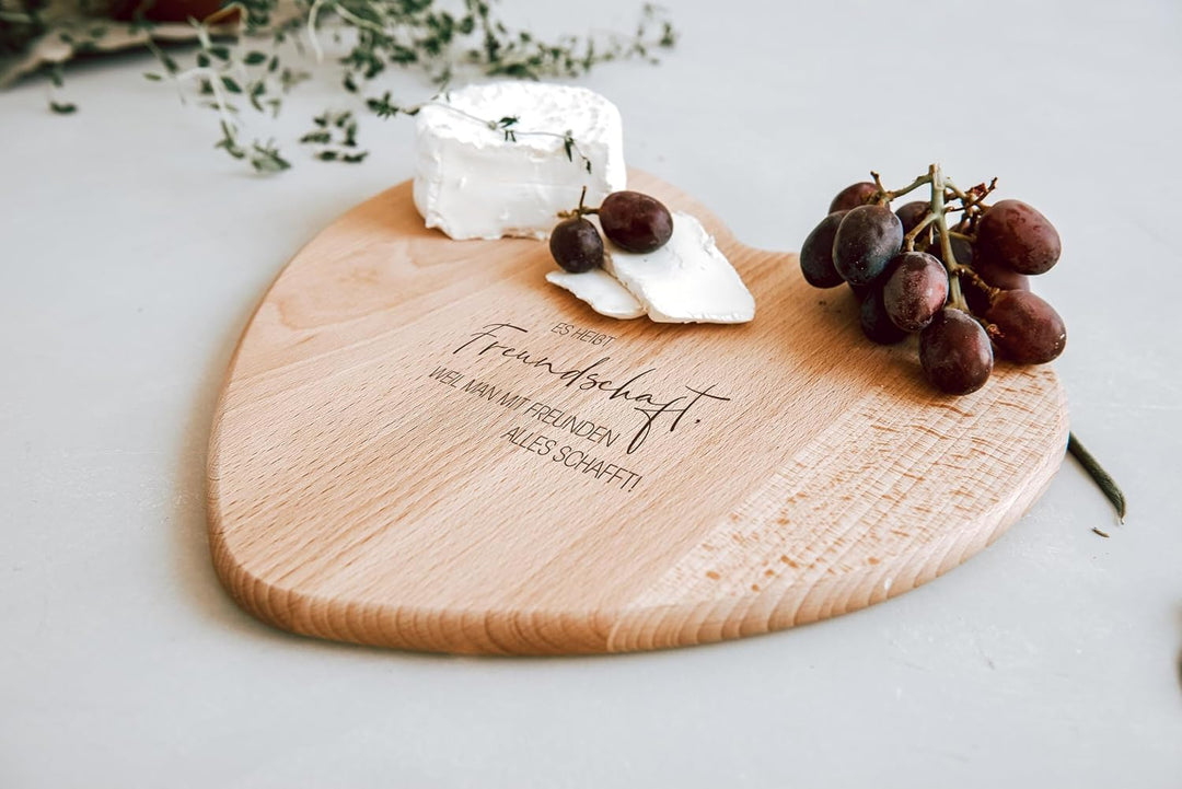 Schneidebrett Herz Buche mit Gravur personalisiert Mit Eigener Gravur 24L x 22B cm, Mit Eigener Grav