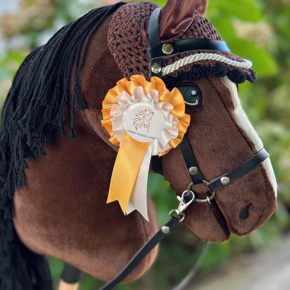 Hobby Horse Bai braun schwarze Haare, komplettes Stickpferd mit Netz, Gebiss, Zügel und Schwimmer, P