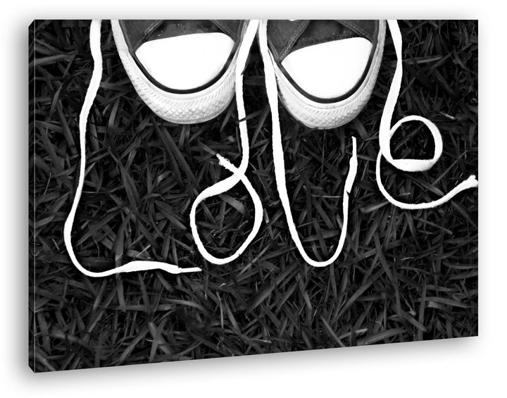 deyoli Love Sneaker Schnürsenkel Effekt: Schwarz/Weiss Format: 100x70 als Leinwandbild, Motiv fertig