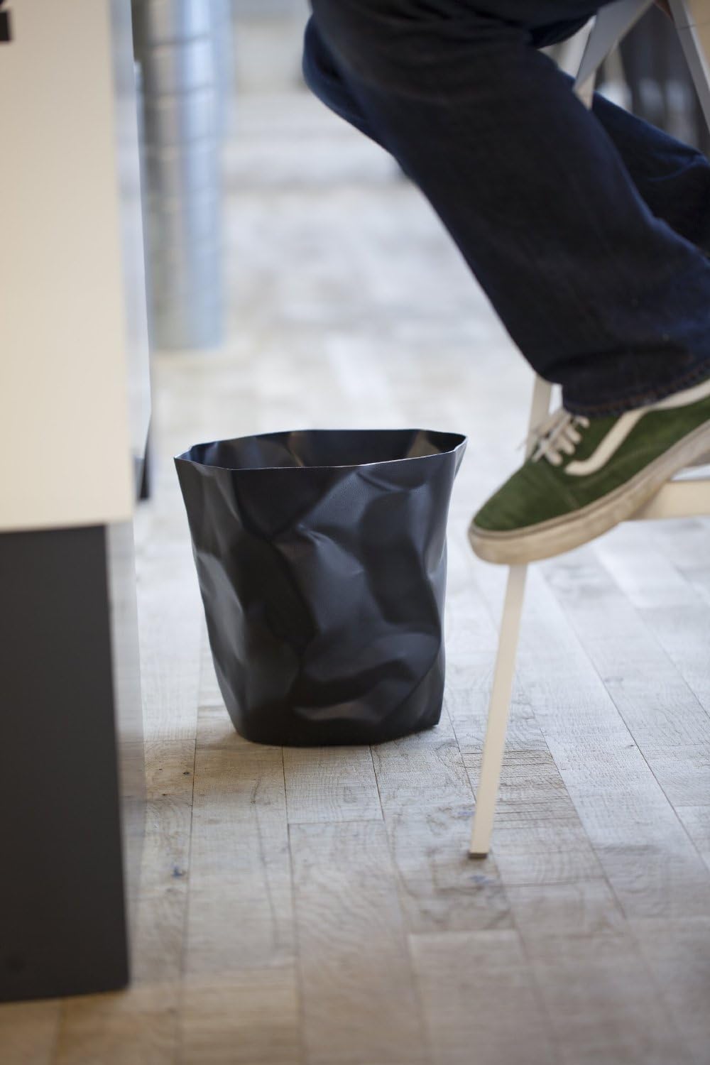 Essey ES00604 Papierkorb Mülleimer Bin Bin, schwarz, PolyethylenHD(HDPE),Classic Classic Schwarz, Cl