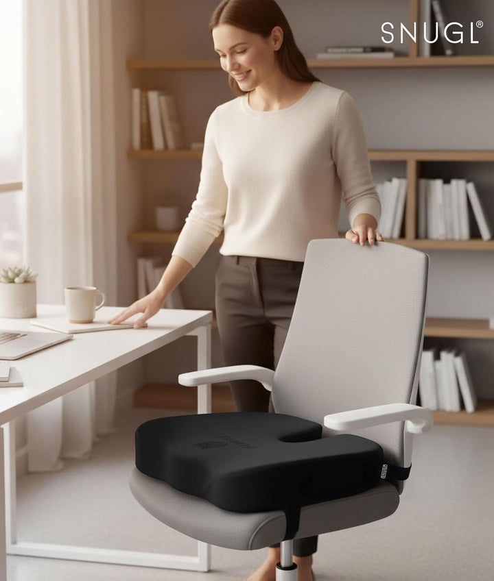 SNUGL Sitzkissen orthopädisch Memory Foam Steissbeinkissen | Stuhlkissen gegen Rückenschmerzen | Erg