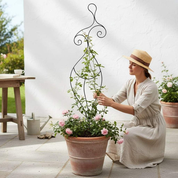 DanDiBo Design Rankhilfe Metall Rankgitter 140 cm Schwarz Frau Lora Kletterhilfe Bodenstecker Blumen
