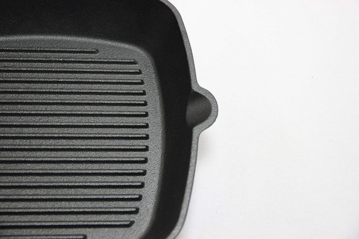 SANTOS Grillpfanne quadratisch mit Griff 26x26cm - Gusseiserne Pfanne - Schmoren, Braten, Grillen, B