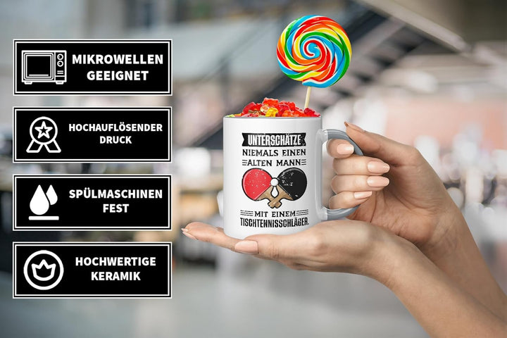Lustige Tischtennis Tasse | Unterschätze niemals einen alten Mann mit einem Tischtennisschläger | Ge