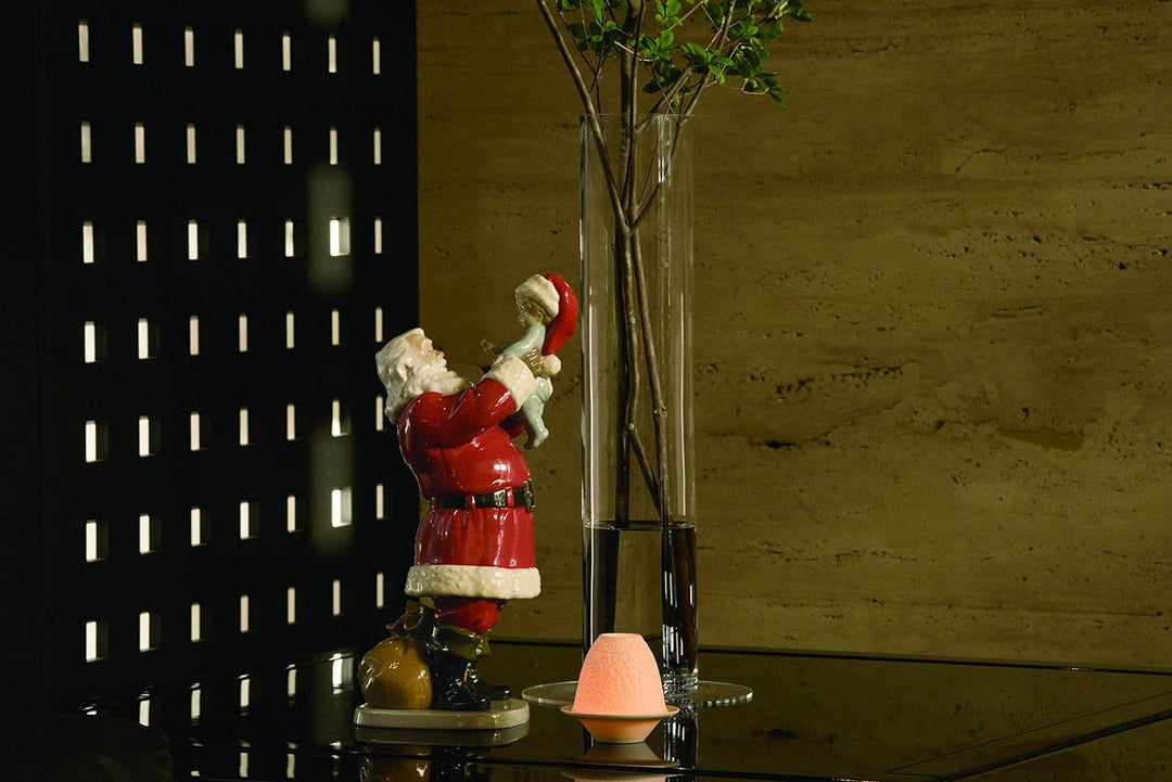LLADRÓ Figur Frohe Weihnachten Nikolaus!. Weihnachtsmann. Porzellan.