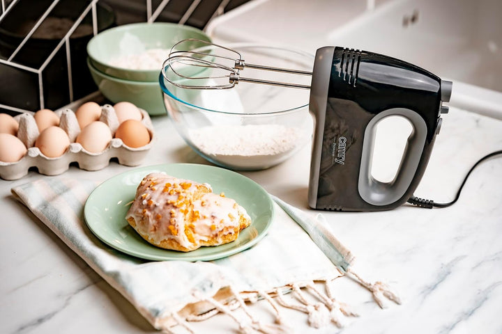 ADLER Camry Schwarz Handmixer, 750 W Leistung, Turbo-Funktion