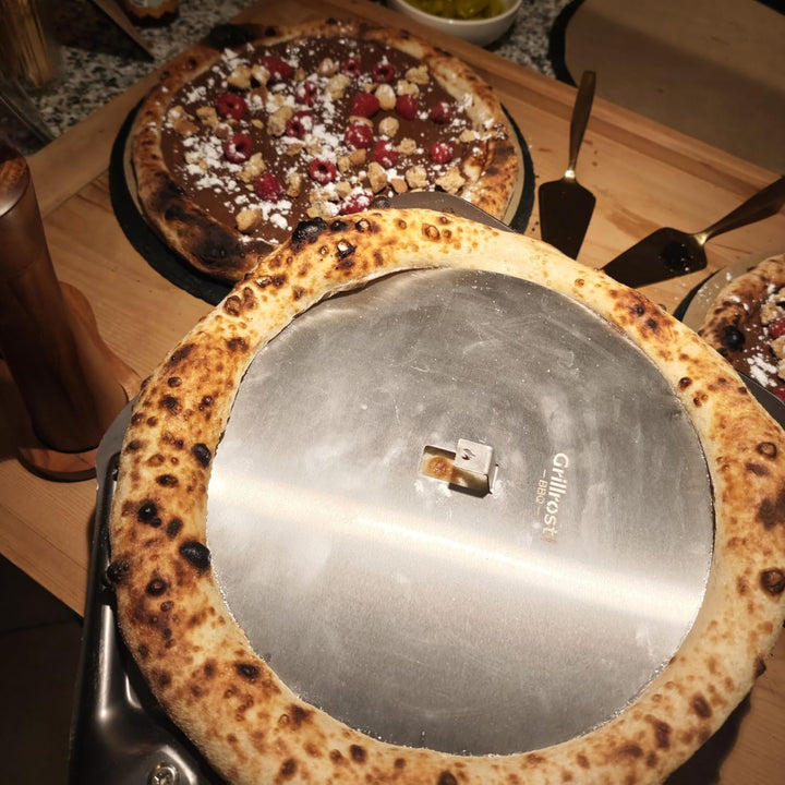 Grillrost.com Das Original Blind Slice – Edelstahlplatte für Pizza Blind Bake - Flacher Pizzaboden,