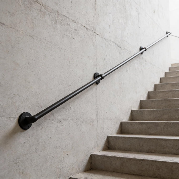 Pamo Handlauf für Treppen | 36-392 cm | Handlauf schwarz aus stabilen Rohren im industrial Loft Desi