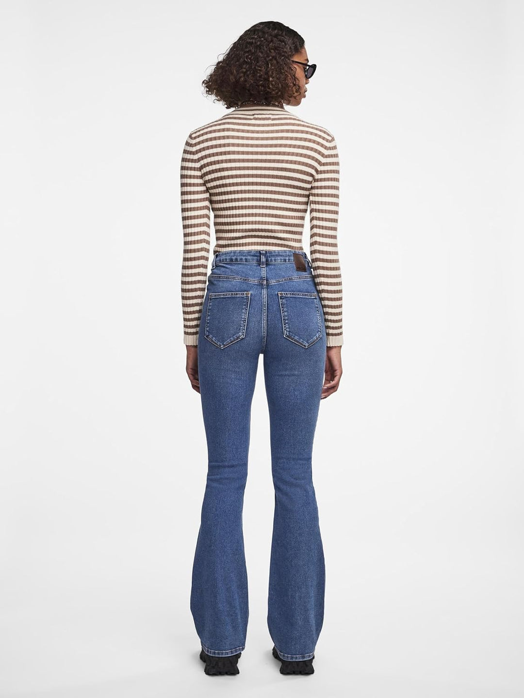PIECES Damen Pcpeggy Flared Hw Jeans Mb Noos Bc, M Medium Blue Denim