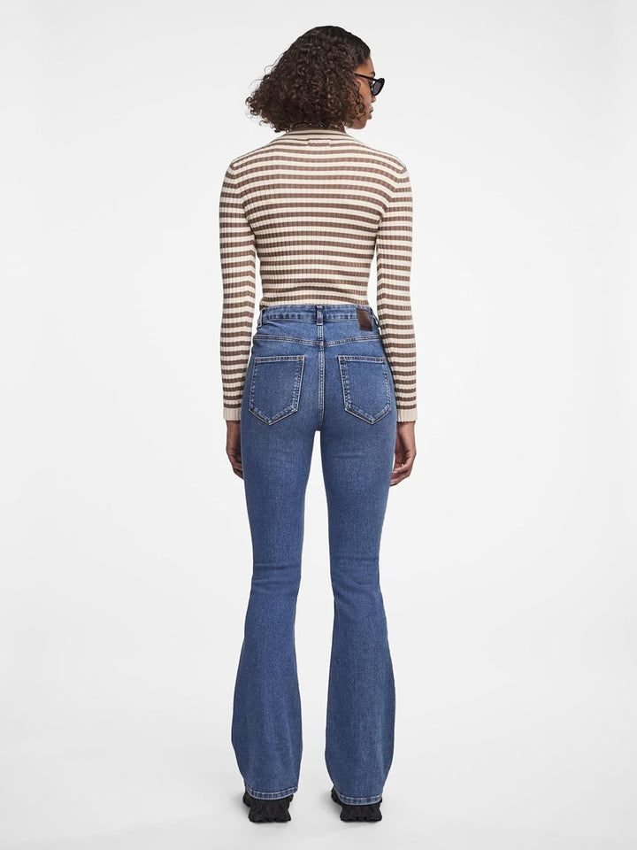 PIECES Damen Pcpeggy Flared Hw Jeans Mb Noos Bc, M Medium Blue Denim